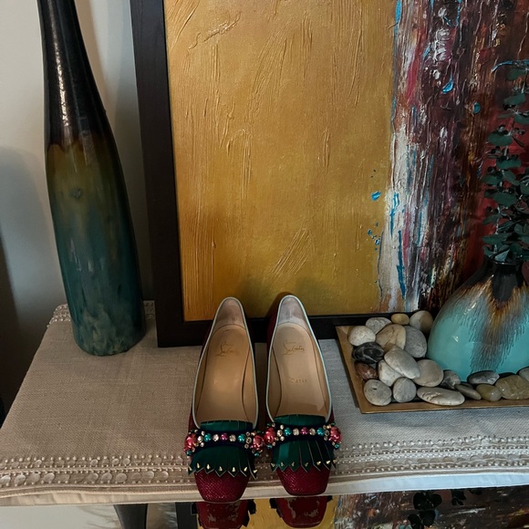 Christian Louboutin Oaxacana green and fuchsia, with golden heel. - Picture 1 of 5